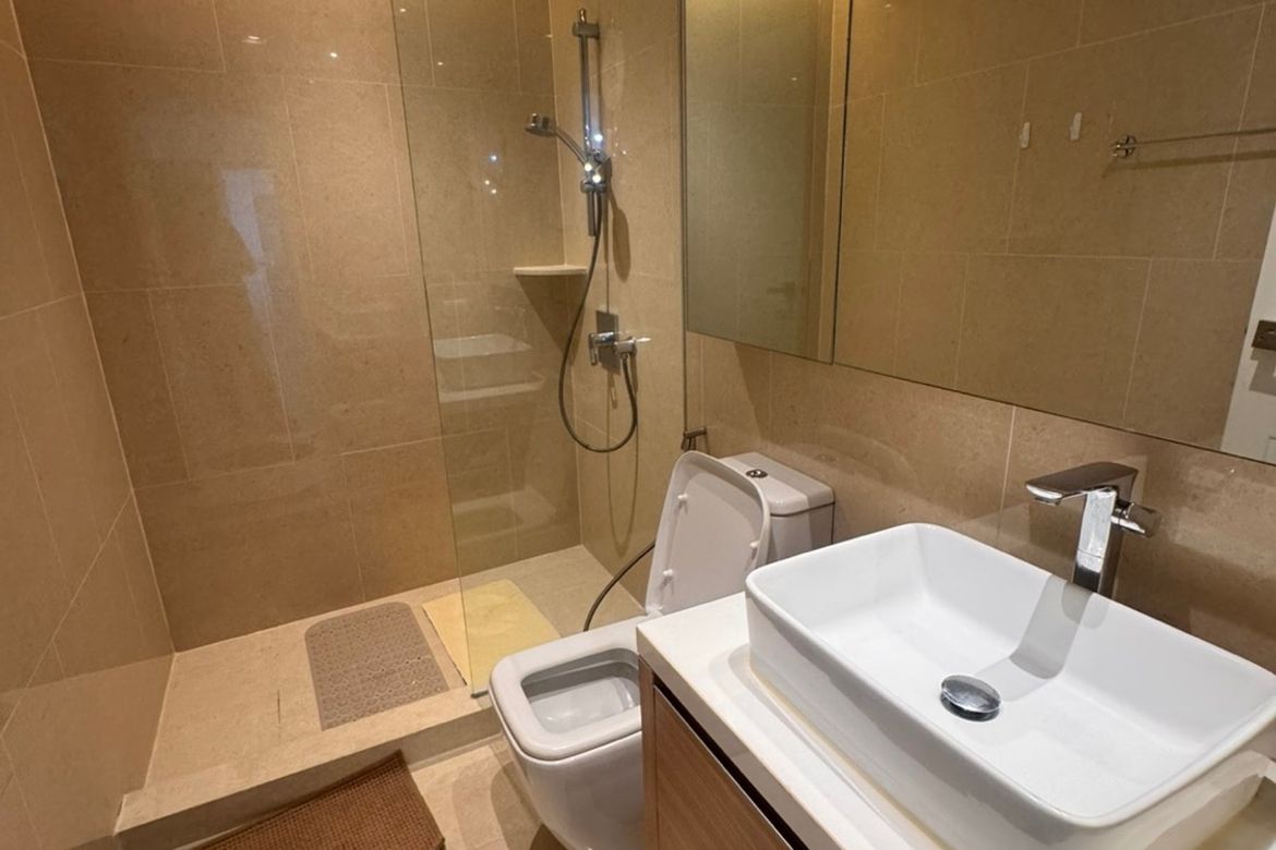 2 Bedroom Condo for Rent in One Shangri-La Place, Wack-Wack Greenhills, Mandaluyong, Metro Manila near MRT-3 Shaw Boulevard photo 3