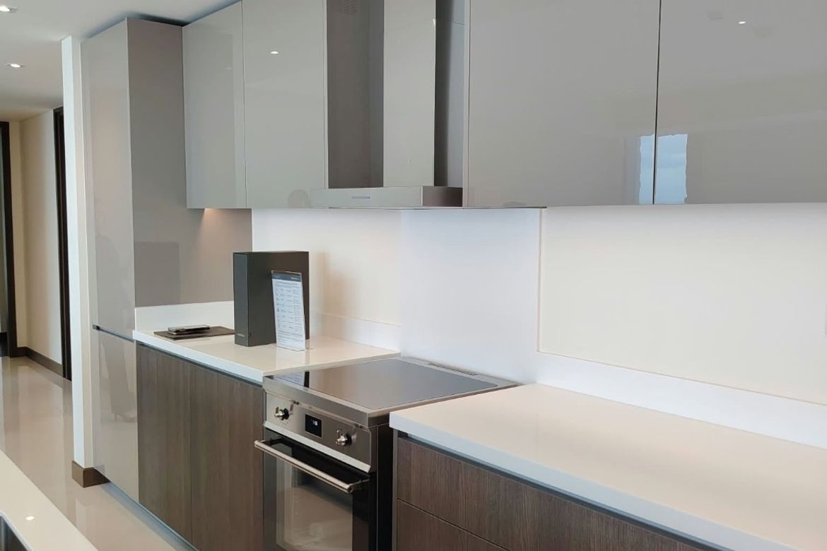 2 Bedroom Condo for Rent in Park Central Towers, Urdaneta, Makati, Metro Manila near MRT-3 Ayala photo 3