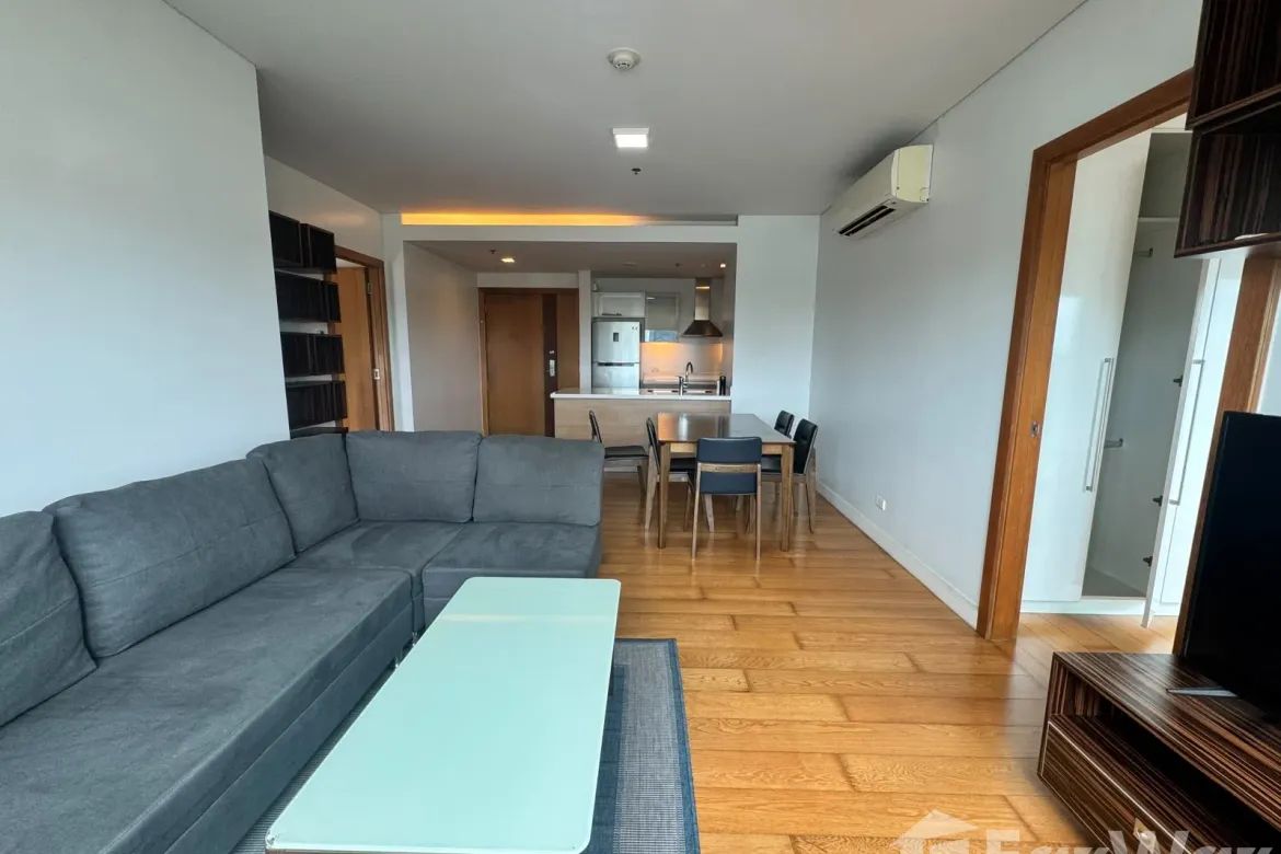 2 Bedroom Condo for Rent in Park Terraces, San Lorenzo, Makati, Metro Manila near MRT-3 Ayala photo 2