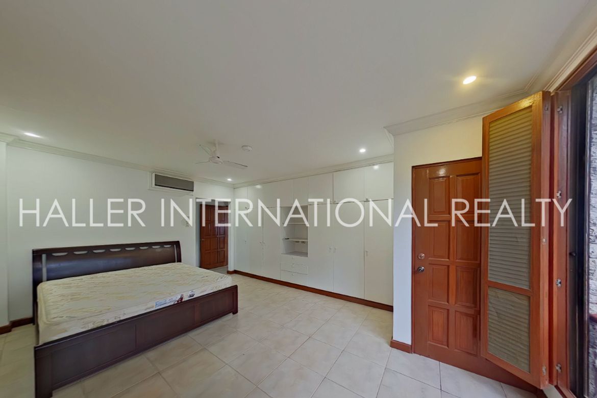 2 Bedroom Condo for Rent in Punta Engaño, Lapu-Lapu, Cebu photo 2