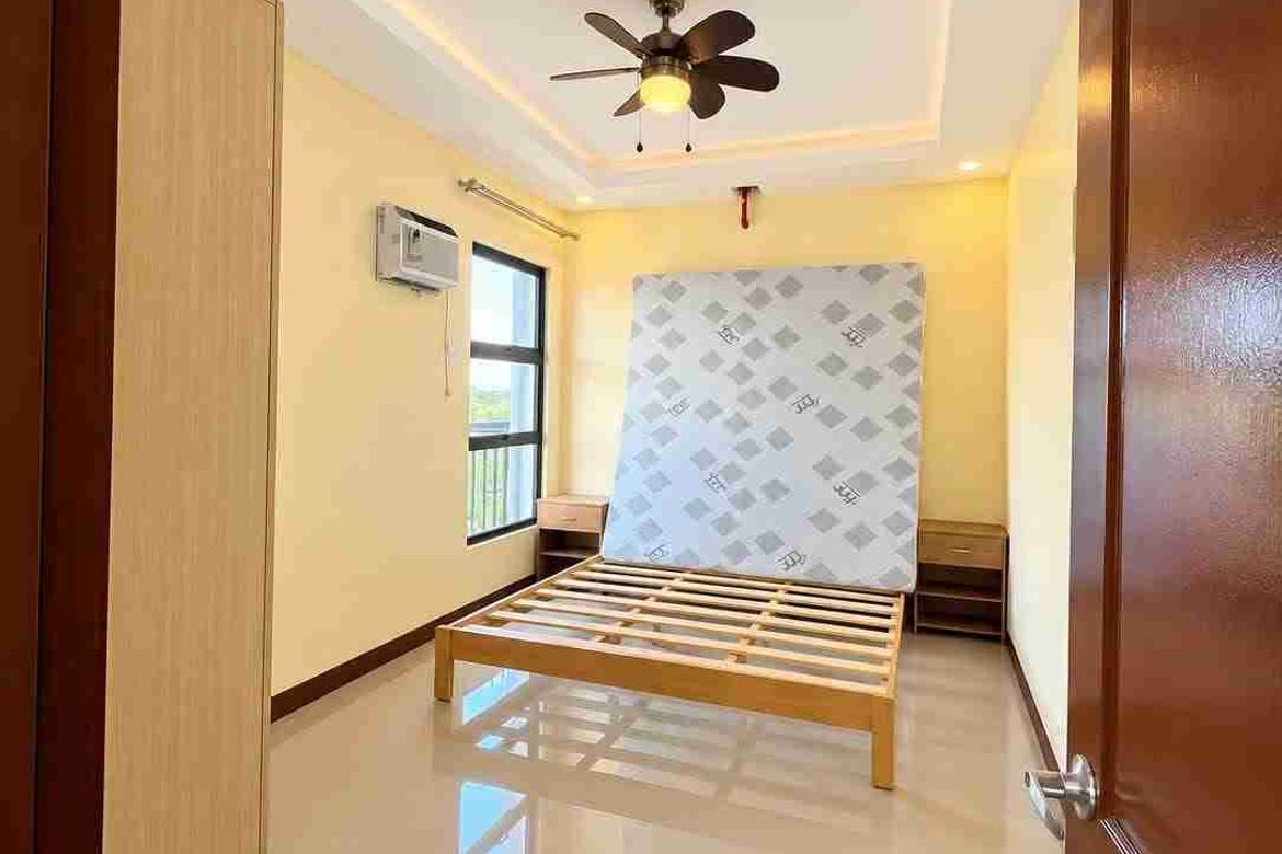 2 Bedroom Condo for Rent in Royal Oceancrest Mactan, Basak, Lapu-Lapu, Cebu photo 3