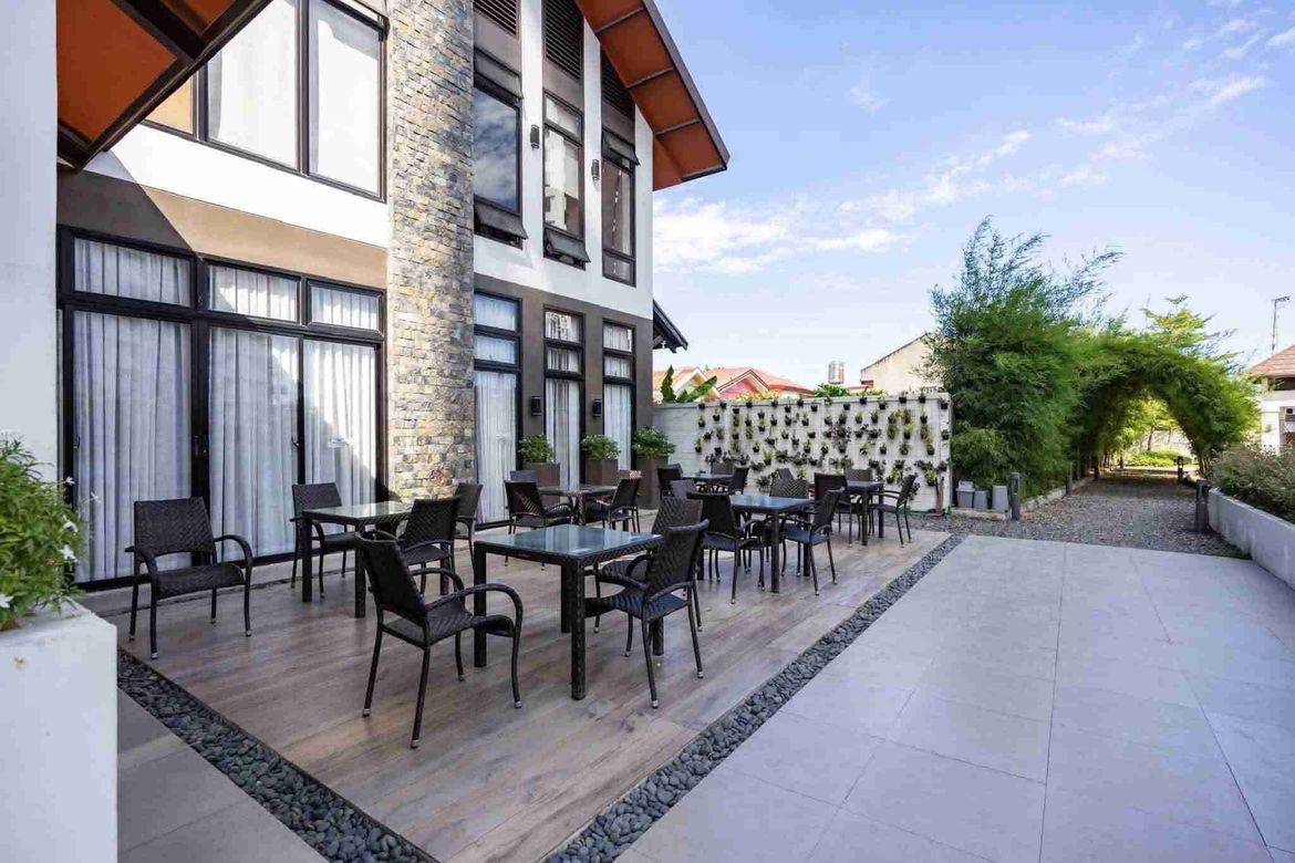 2 Bedroom Condo for Rent in Royal Oceancrest Mactan, Basak, Lapu-Lapu, Cebu photo 4