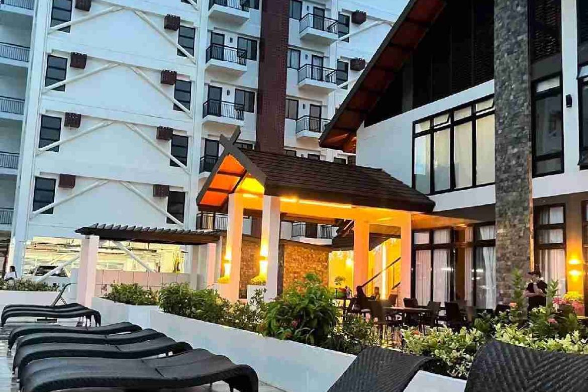 2 Bedroom Condo for Rent in Royal Oceancrest Mactan, Basak, Lapu-Lapu, Cebu photo 5
