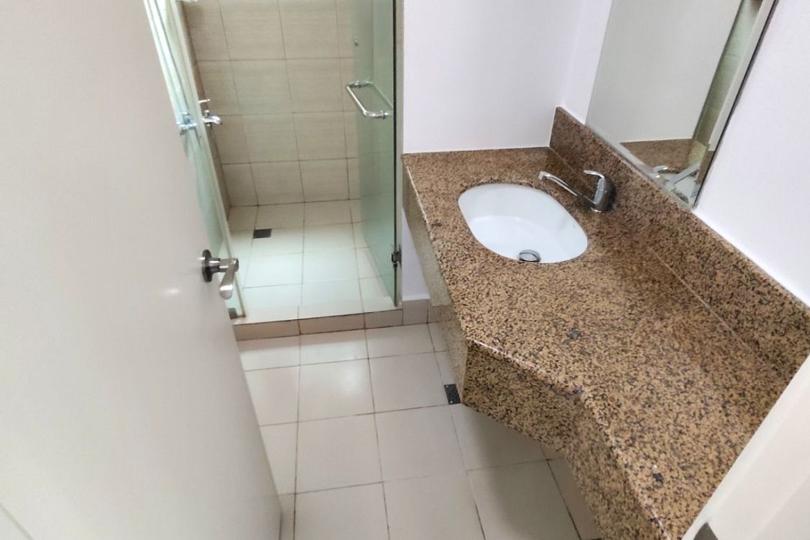 2 Bedroom Condo for Rent in San Lorenzo, Makati, Metro Manila photo 8