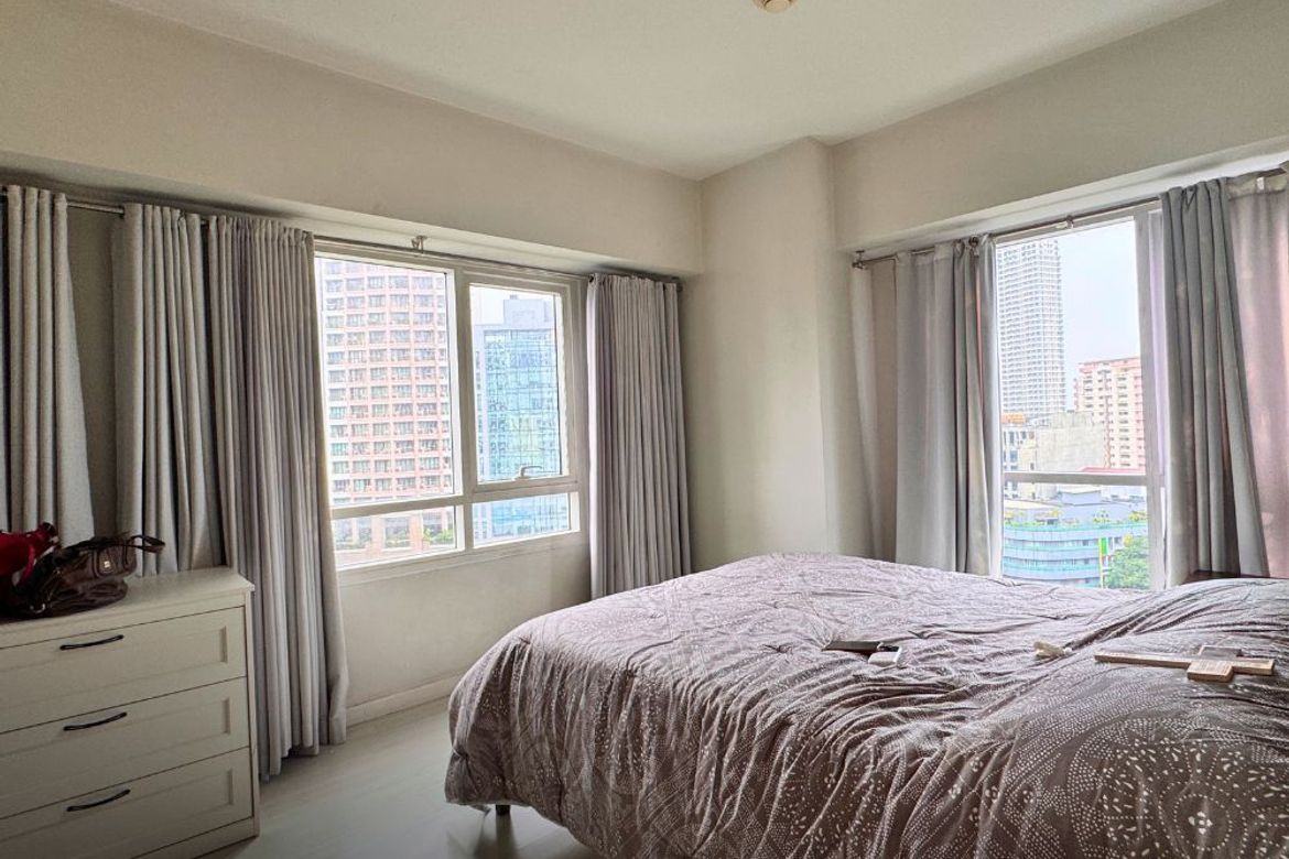 2 Bedroom Condo for Rent in Senta, San Lorenzo, Makati, Metro Manila photo 4