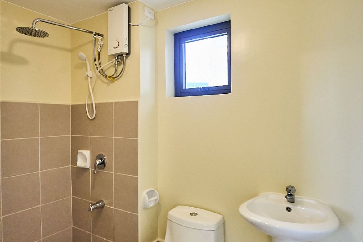 2 Bedroom Condo for Rent in Silang Junction North, Tagaytay, Cavite photo 8
