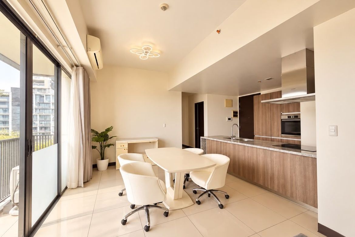 2 Bedroom Condo for Rent in St. Moritz Private Estate, BGC, Taguig, Metro Manila photo 4