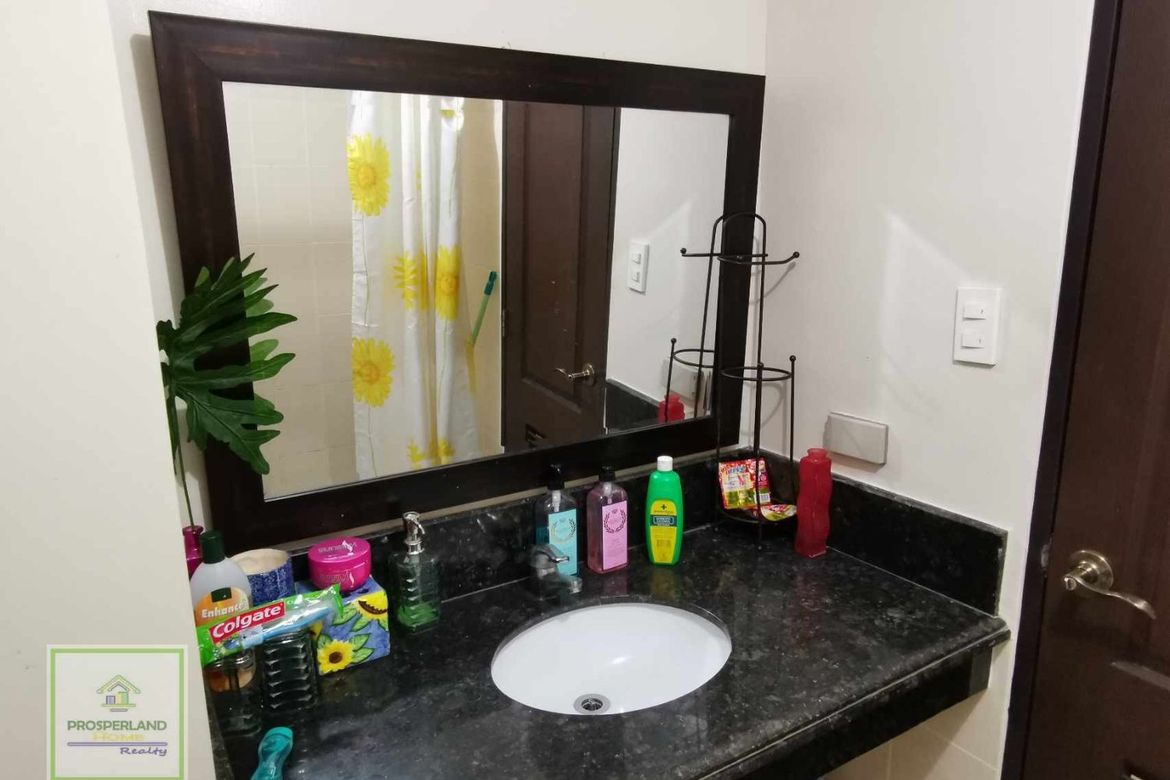 2 Bedroom Condo for Rent in Tambo, Parañaque, Metro Manila photo 4