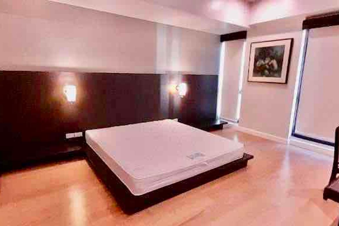 2 Bedroom Condo for Rent in THE SHANG GRAND TOWER, San Lorenzo, Makati, Metro Manila near MRT-3 Ayala photo 3