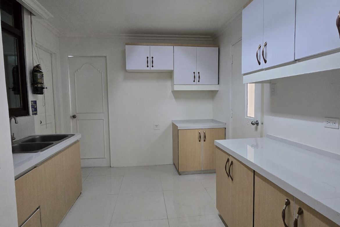 2 Bedroom Condo for Sale in AIC Gold Tower, San Antonio, Pasig, Metro Manila near MRT-3 Ortigas – photo 8