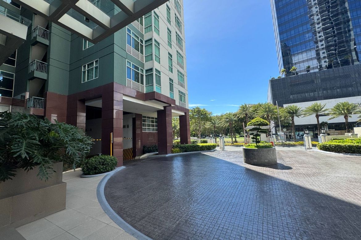 2 Bedroom Condo for Sale in Alabang, Muntinlupa, Metro Manila – photo 3
