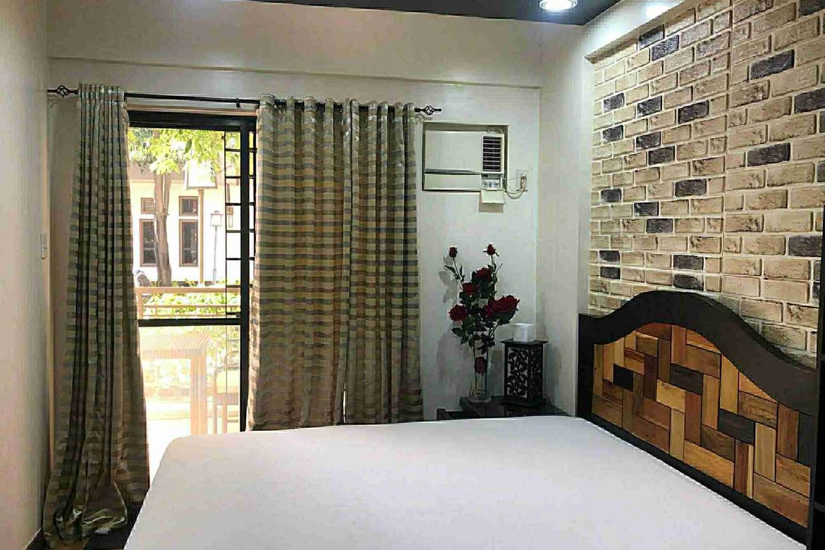 2 Bedroom Condo for Sale in Arista Place, Santo Niño, Parañaque, Metro Manila