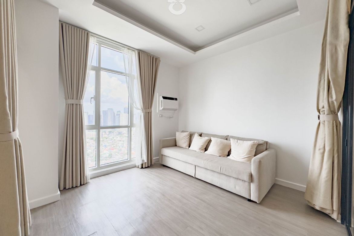 2 Bedroom Condo for Sale in Axis Residences, Highway Hills, Mandaluyong, Metro Manila near MRT-3 Boni