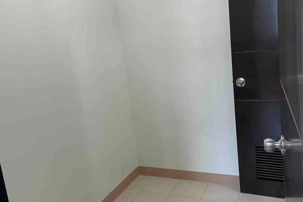 2 Bedroom Condo for Sale in Baclaran, Parañaque, Metro Manila near LRT-1 Baclaran – photo 3