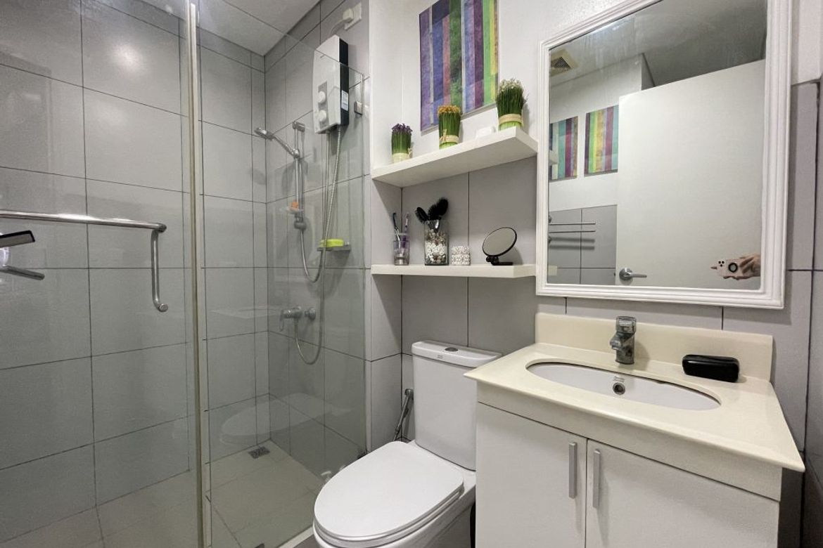 2 Bedroom Condo for Sale in Baclaran, Parañaque, Metro Manila near LRT-1 EDSA – photo 2