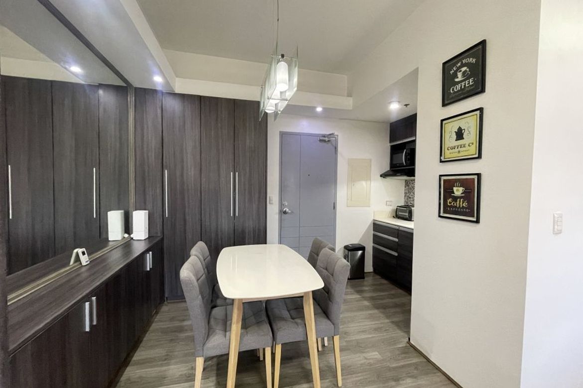 2 Bedroom Condo for Sale in Baclaran, Parañaque, Metro Manila near LRT-1 EDSA – photo 5