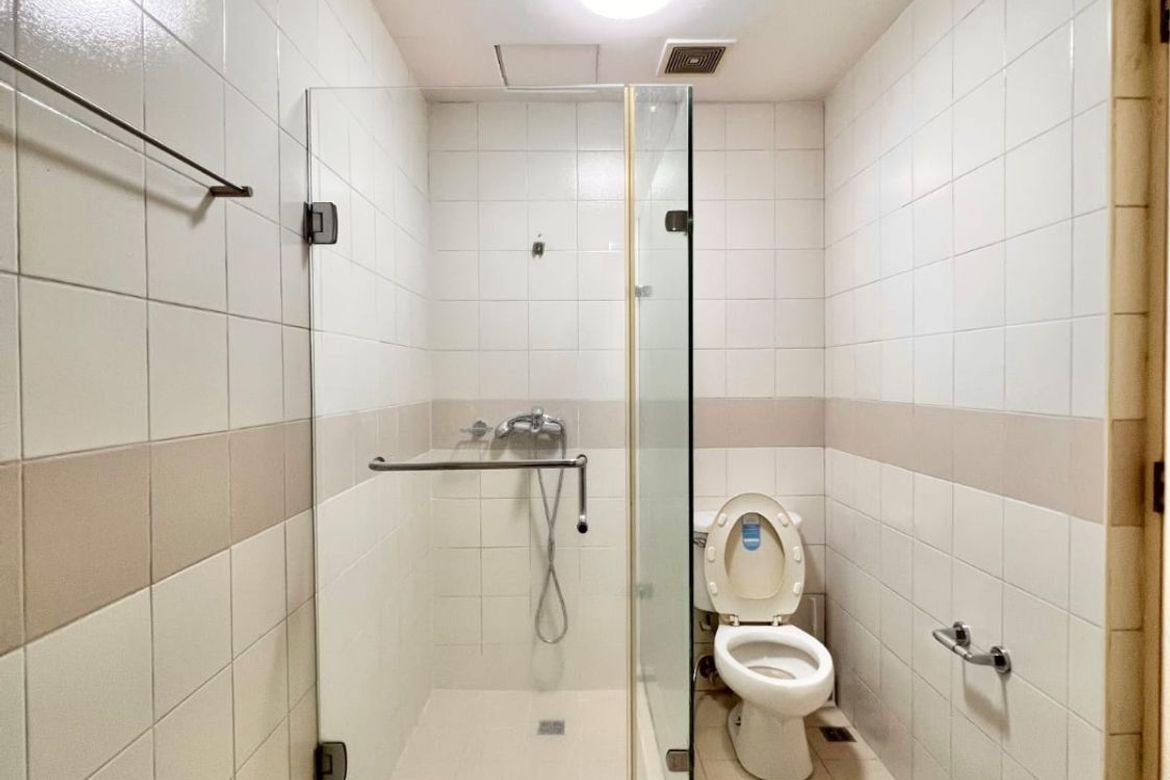 2 Bedroom Condo for Sale in Baclaran, Parañaque, Metro Manila near LRT-1 EDSA – photo 7