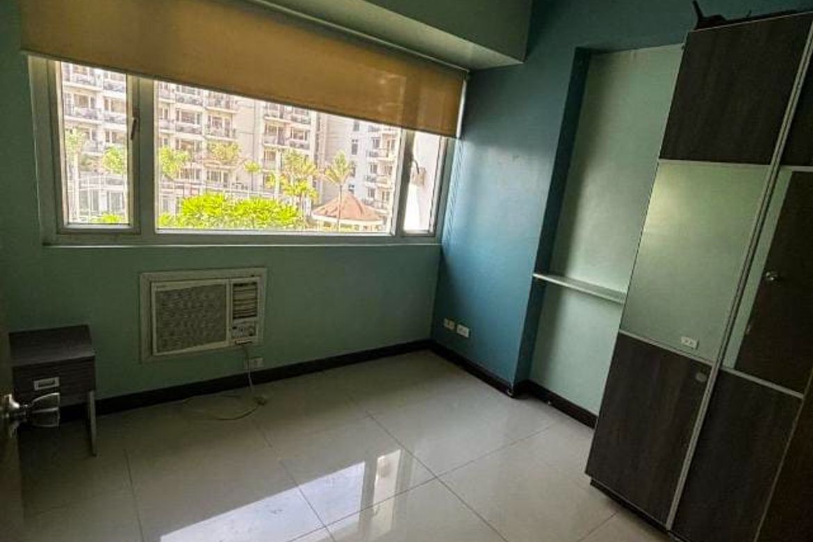 2 Bedroom Condo for Sale in Baclaran, Parañaque, Metro Manila near LRT-1 EDSA – photo 6
