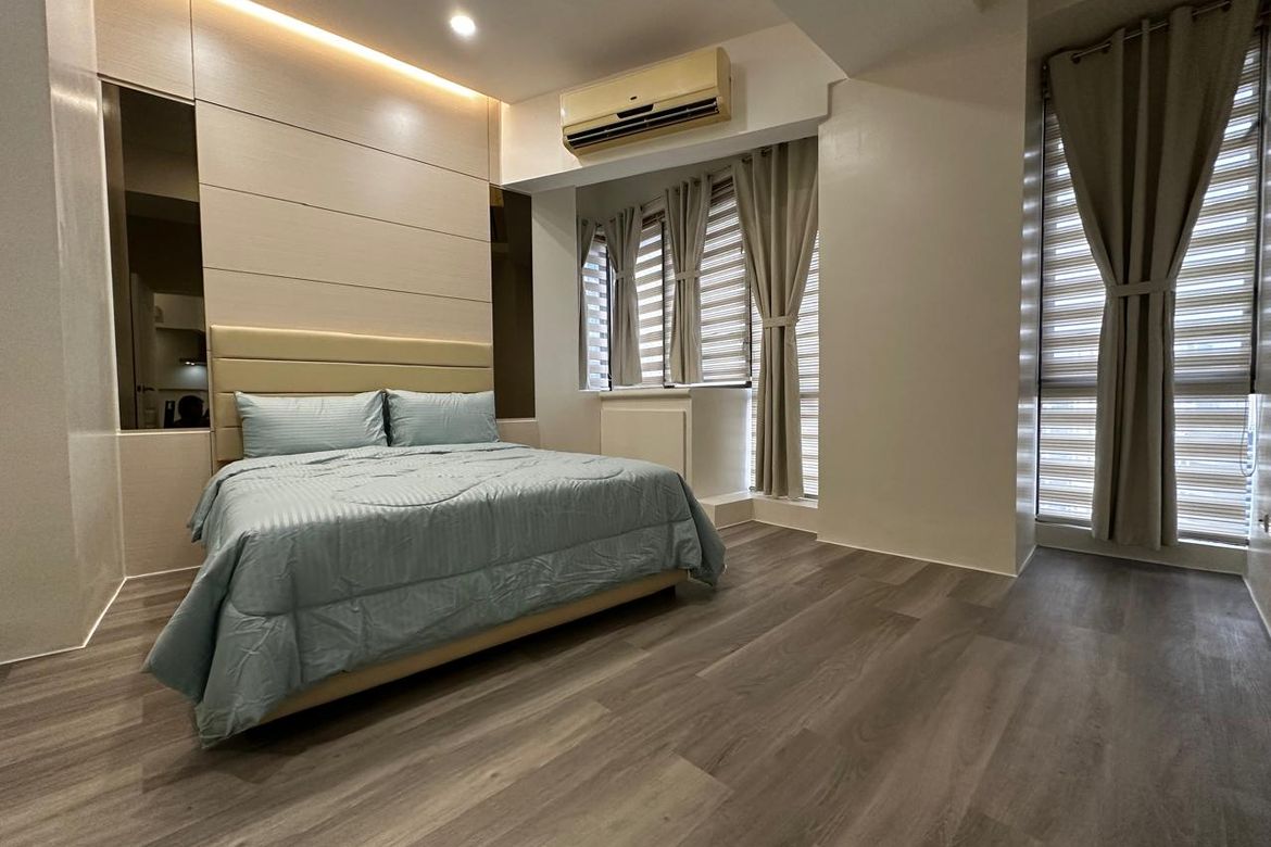 2 Bedroom Condo for Sale in Bellagio Towers, BGC, Taguig near MRT-3 Buendia