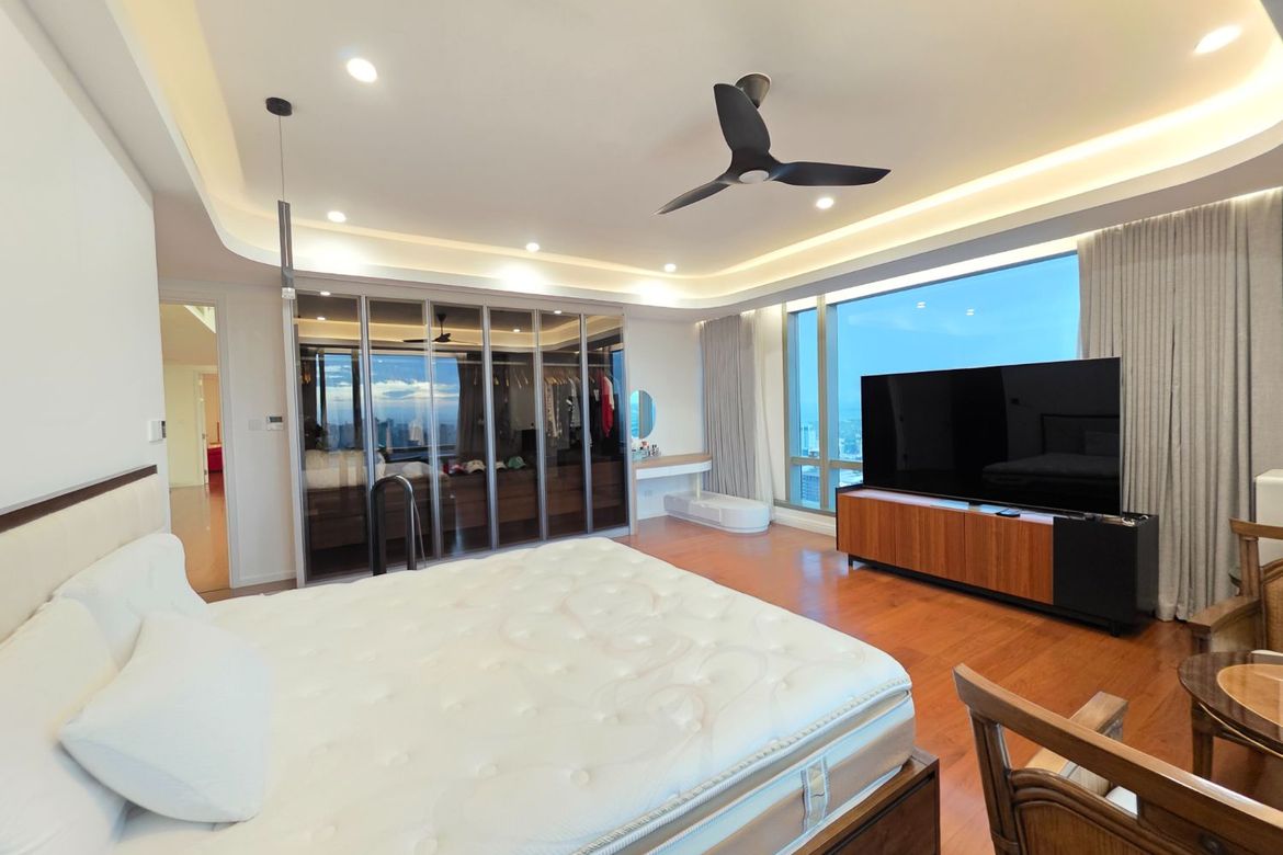 2 Bedroom Condo for Sale in BGC, Taguig – photo 12