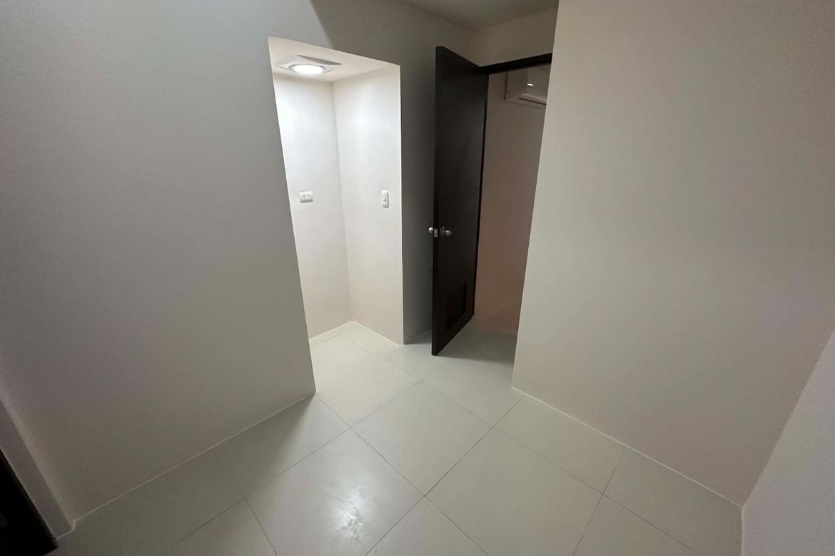 2 Bedroom Condo for Sale in BGC, Taguig – photo 7