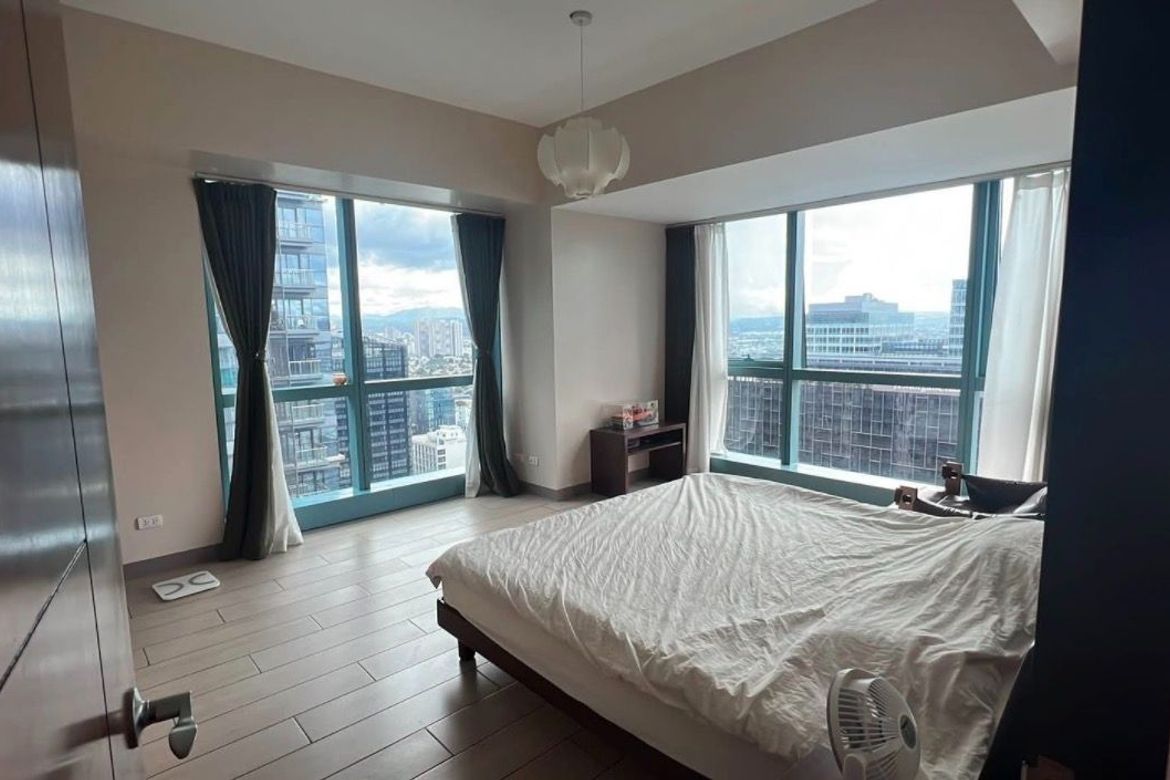 2 Bedroom Condo for Sale in BGC, Taguig, Metro Manila