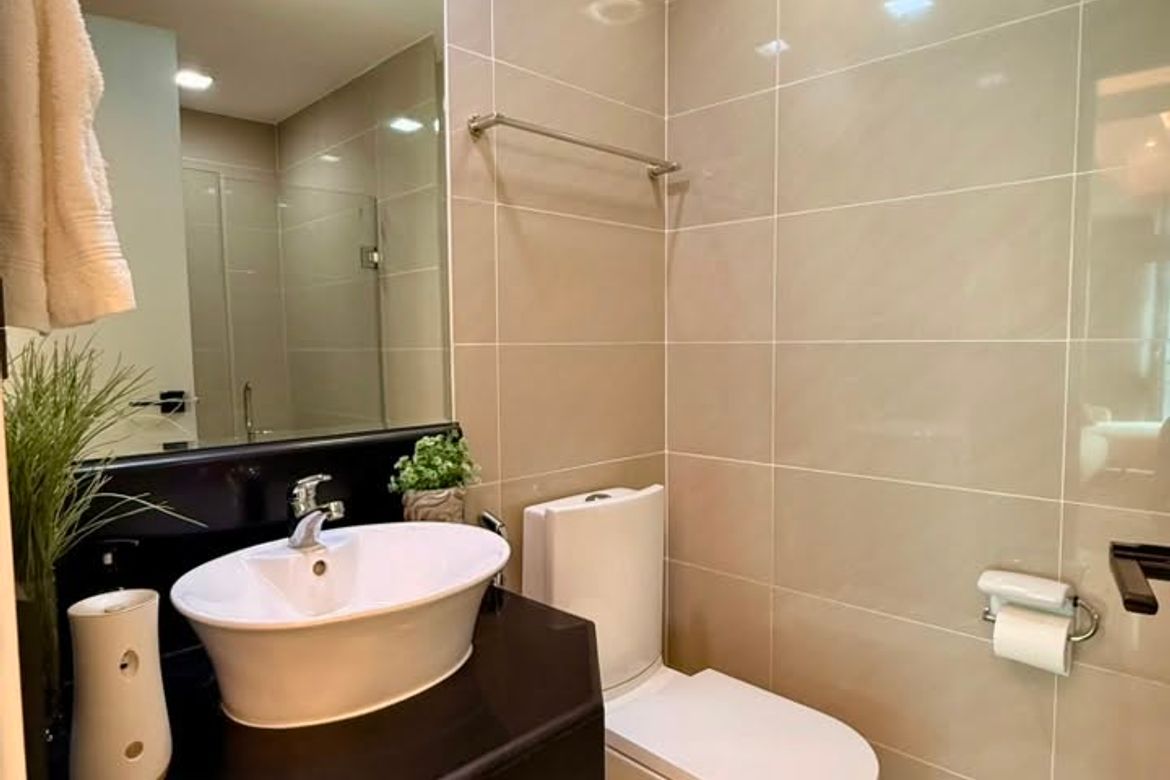2 Bedroom Condo for Sale in BGC, Taguig, Metro Manila – photo 6