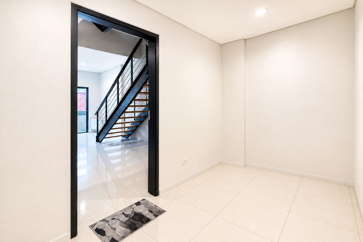 2 Bedroom Condo for Sale in BGC, Taguig, Metro Manila – photo 6