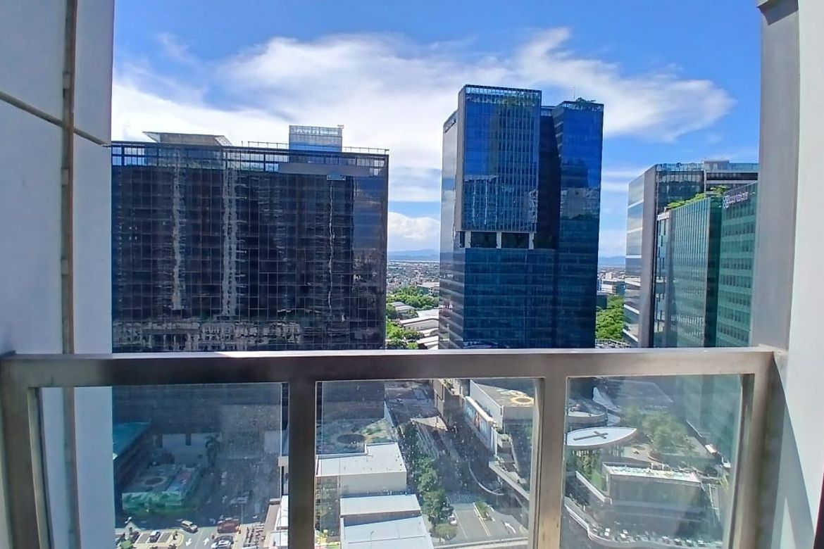 2 Bedroom Condo for Sale in BGC, Taguig – photo 15