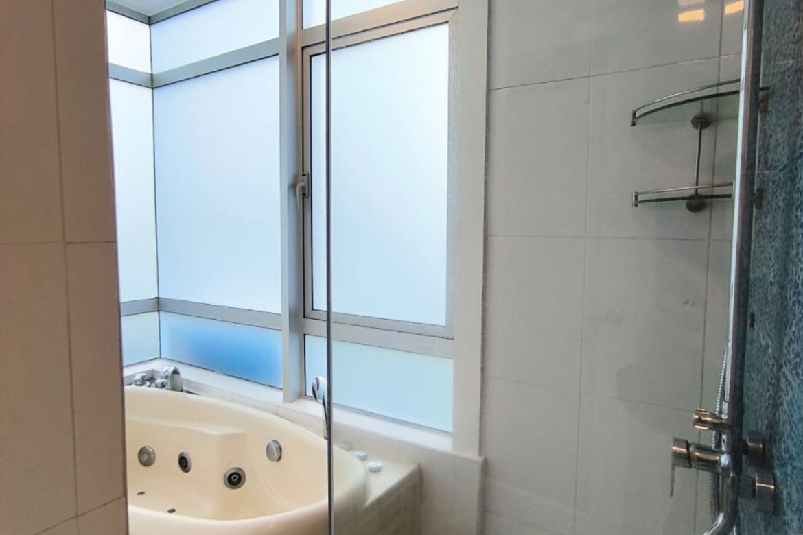2 Bedroom Condo for Sale in BLUE SAPPHIRE RESIDENCES, BGC, Taguig – photo 16
