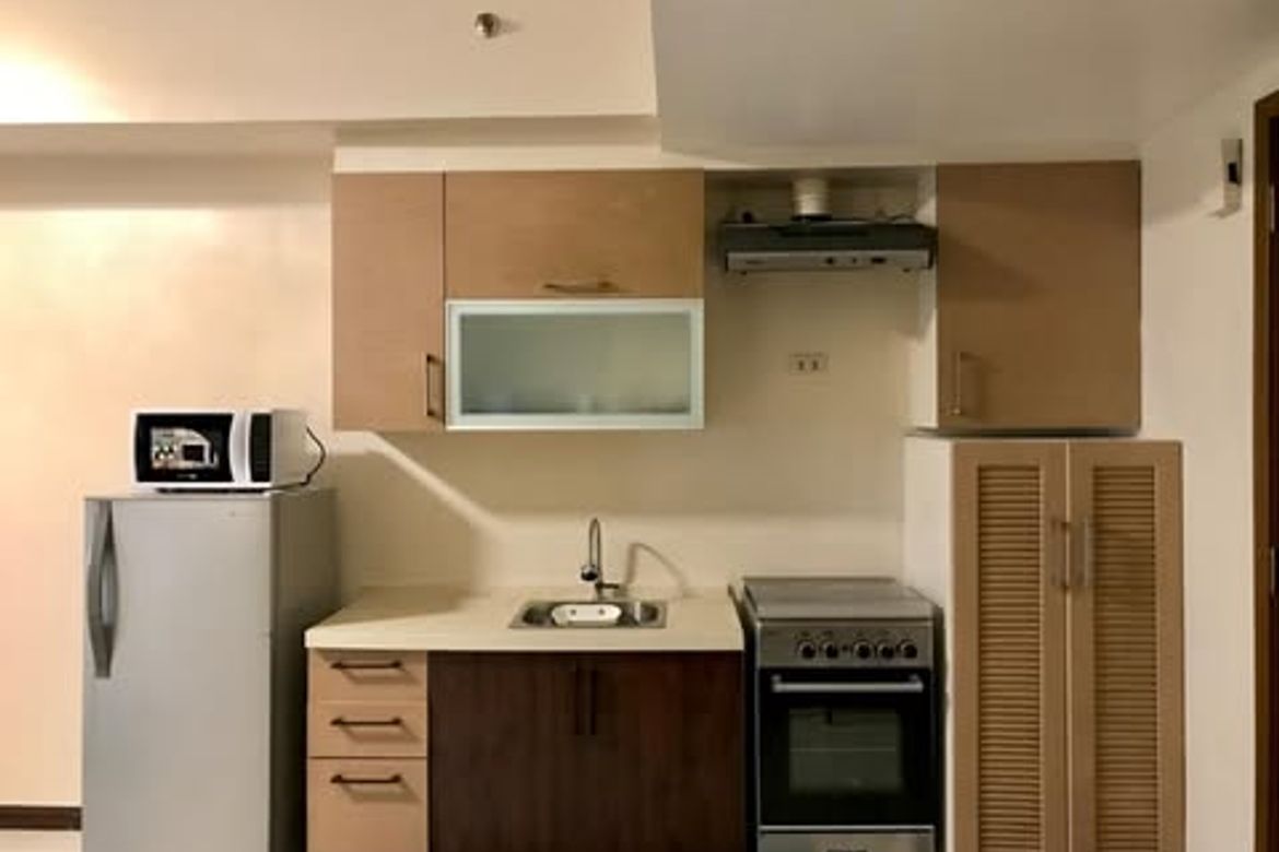 2 Bedroom Condo for Sale in Buayang Bato, Mandaluyong, Metro Manila near MRT-3 Boni – photo 6