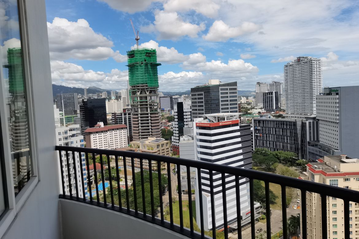 2 Bedroom Condo for Sale in Calyx Residences, Hippodromo, Cebu City, Cebu
