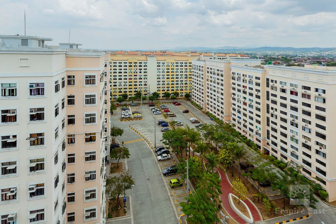 2 Bedroom Condo for Sale in Cambridge Village, San Andres, Cainta, Rizal – photo 4