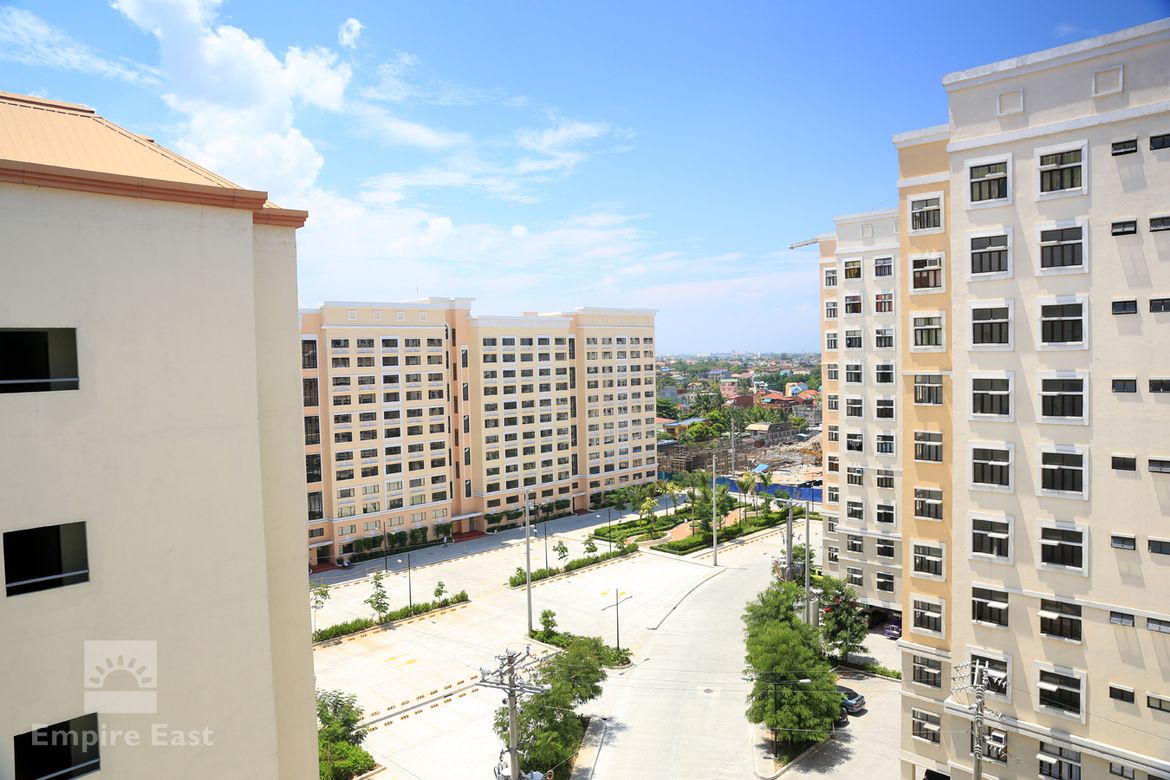 2 Bedroom Condo for Sale in Cambridge Village, San Andres, Cainta, Rizal