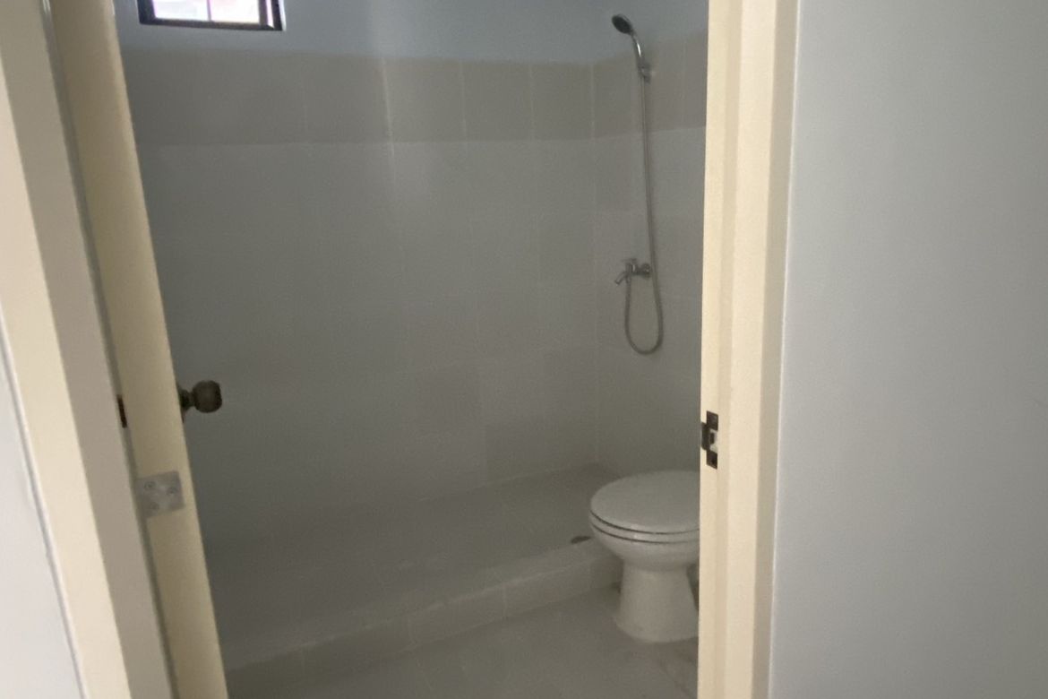 2 Bedroom Condo for Sale in Cambridge Village, San Andres, Cainta, Rizal – photo 7