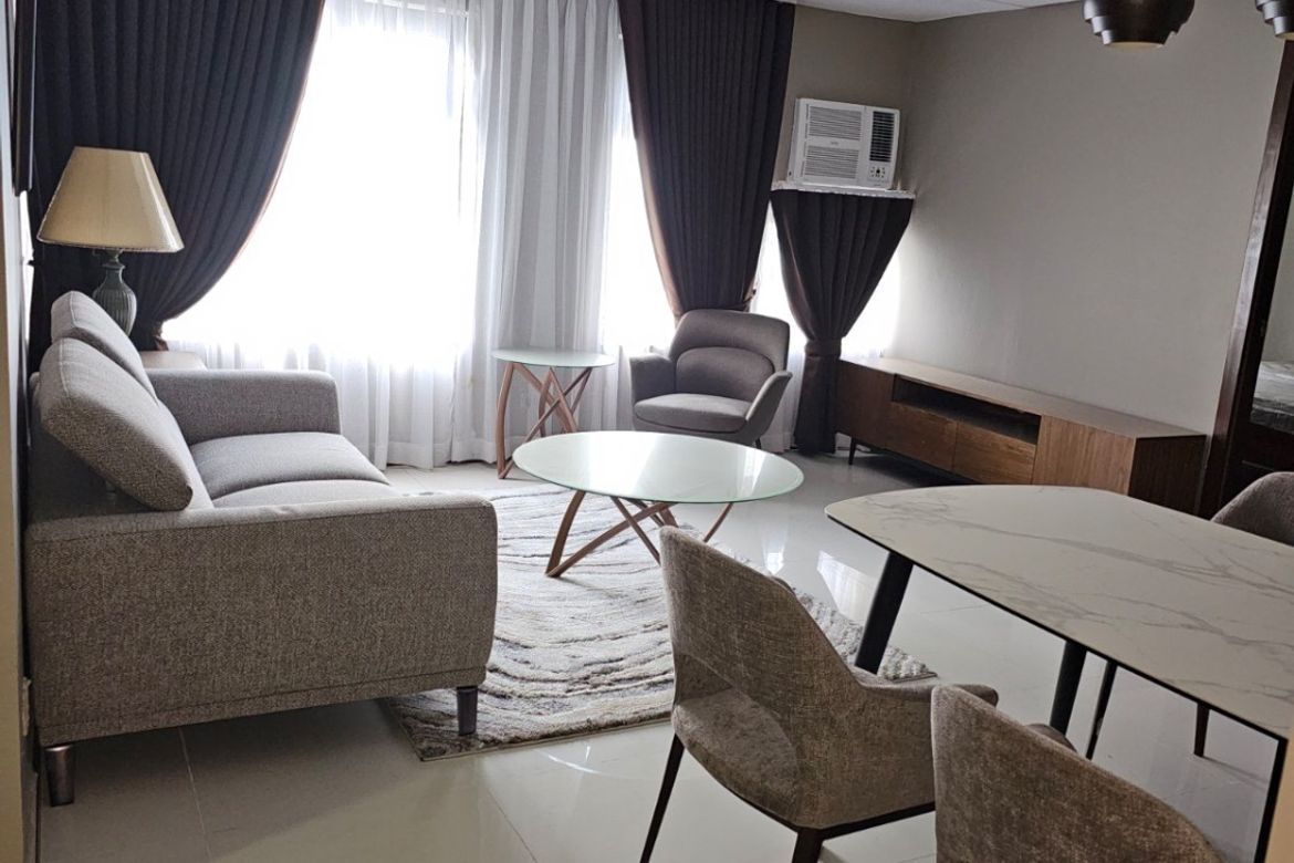 2 Bedroom Condo for Sale in Chimes Greenhills, Greenhills, San Juan, Metro Manila near MRT-3 Santolan – photo 2