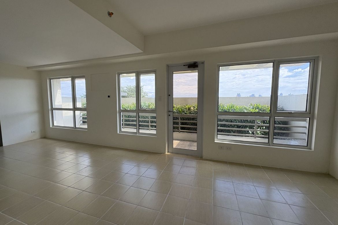 2 Bedroom Condo for Sale in COVENT GARDEN, Santa Mesa, Manila, Metro Manila near LRT-2 V. Mapa
