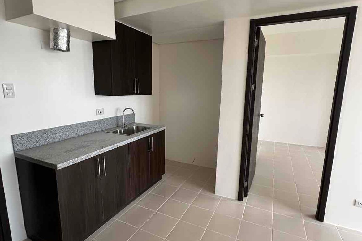 2 Bedroom Condo for Sale in COVENT GARDEN, Santa Mesa, Manila, Metro Manila near LRT-2 V. Mapa – photo 5