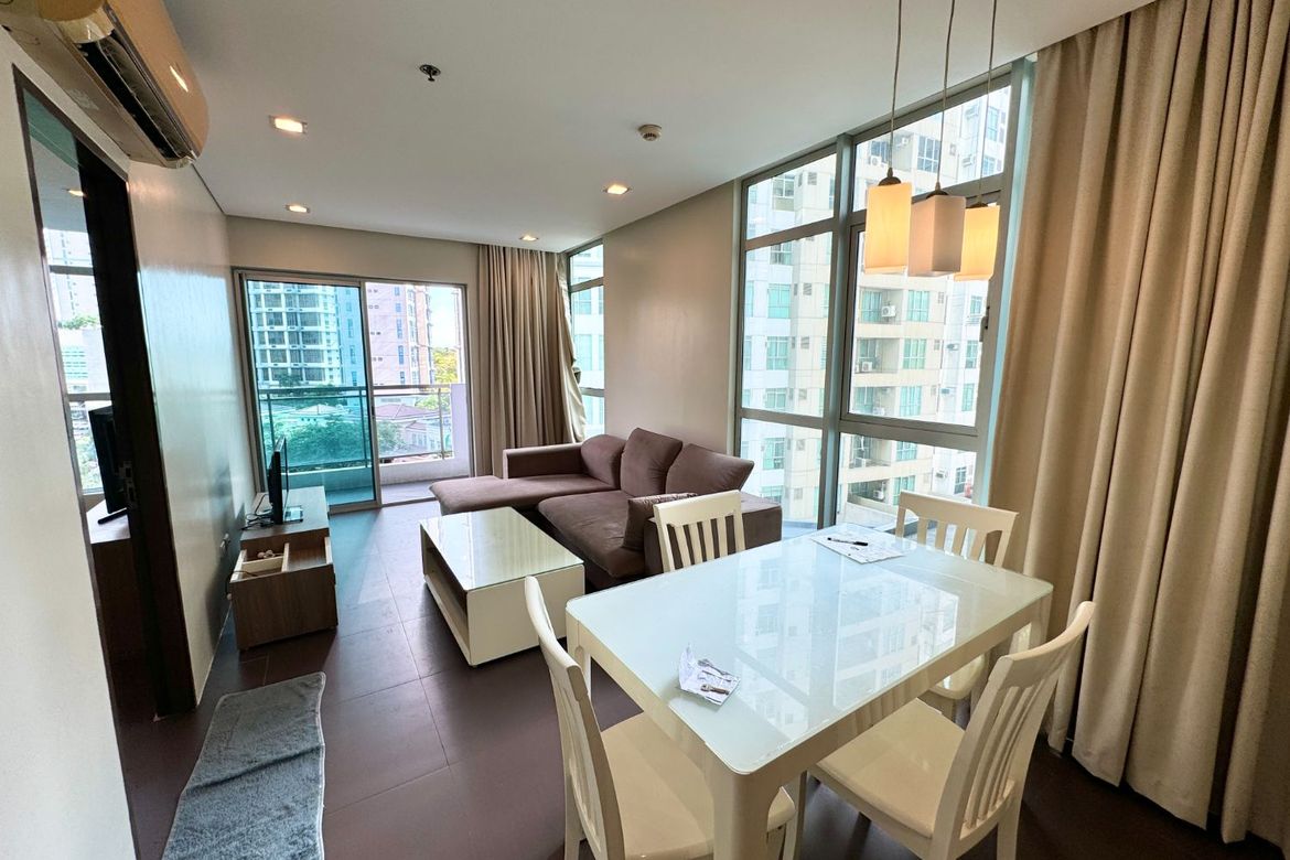 2 Bedroom Condo for Sale in Crescent Park Residences, Bagong Tanyag, Taguig, Metro Manila