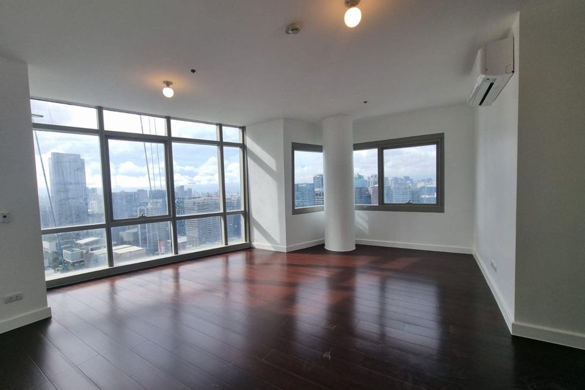 2 Bedroom Condo for Sale in East Gallery Place, BGC, Taguig – photo 3