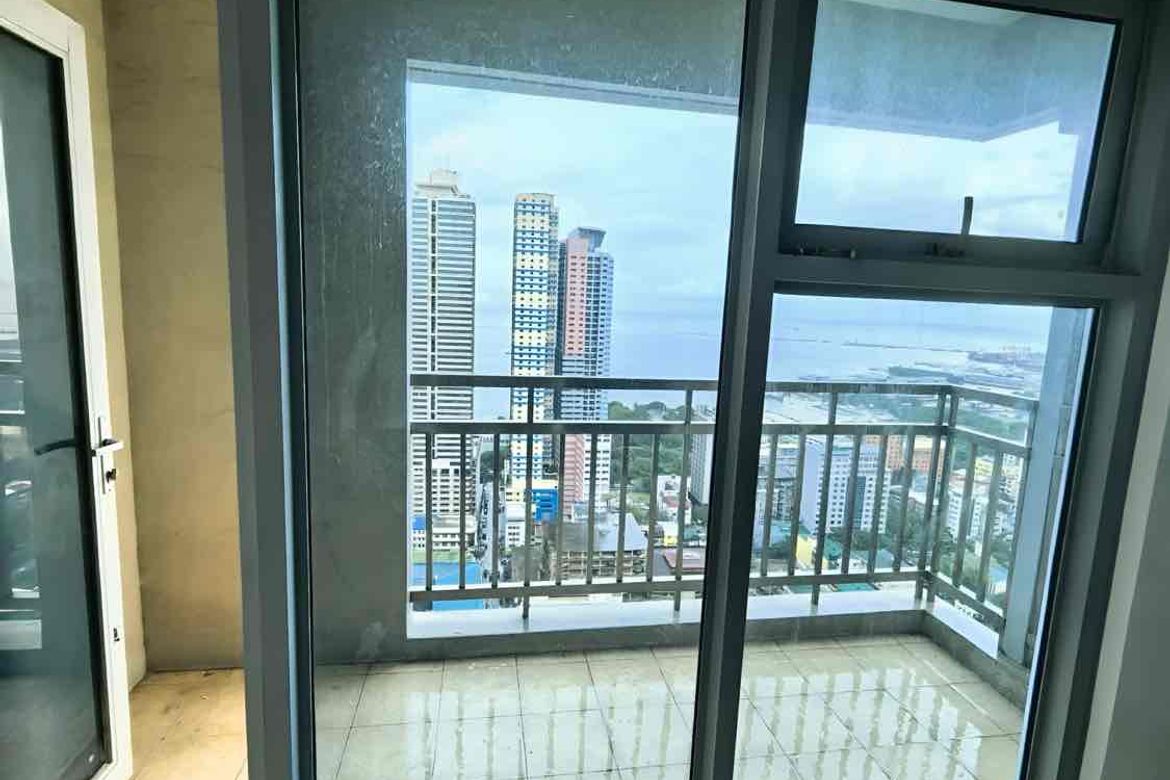 2 Bedroom Condo for Sale in Ermita, Manila, Metro Manila near LRT-1 Pedro Gil – photo 3