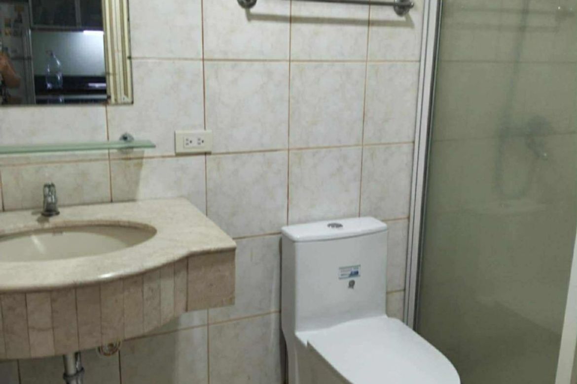 2 Bedroom Condo for Sale in Ermita, Manila, Metro Manila near LRT-1 United Nations – photo 4