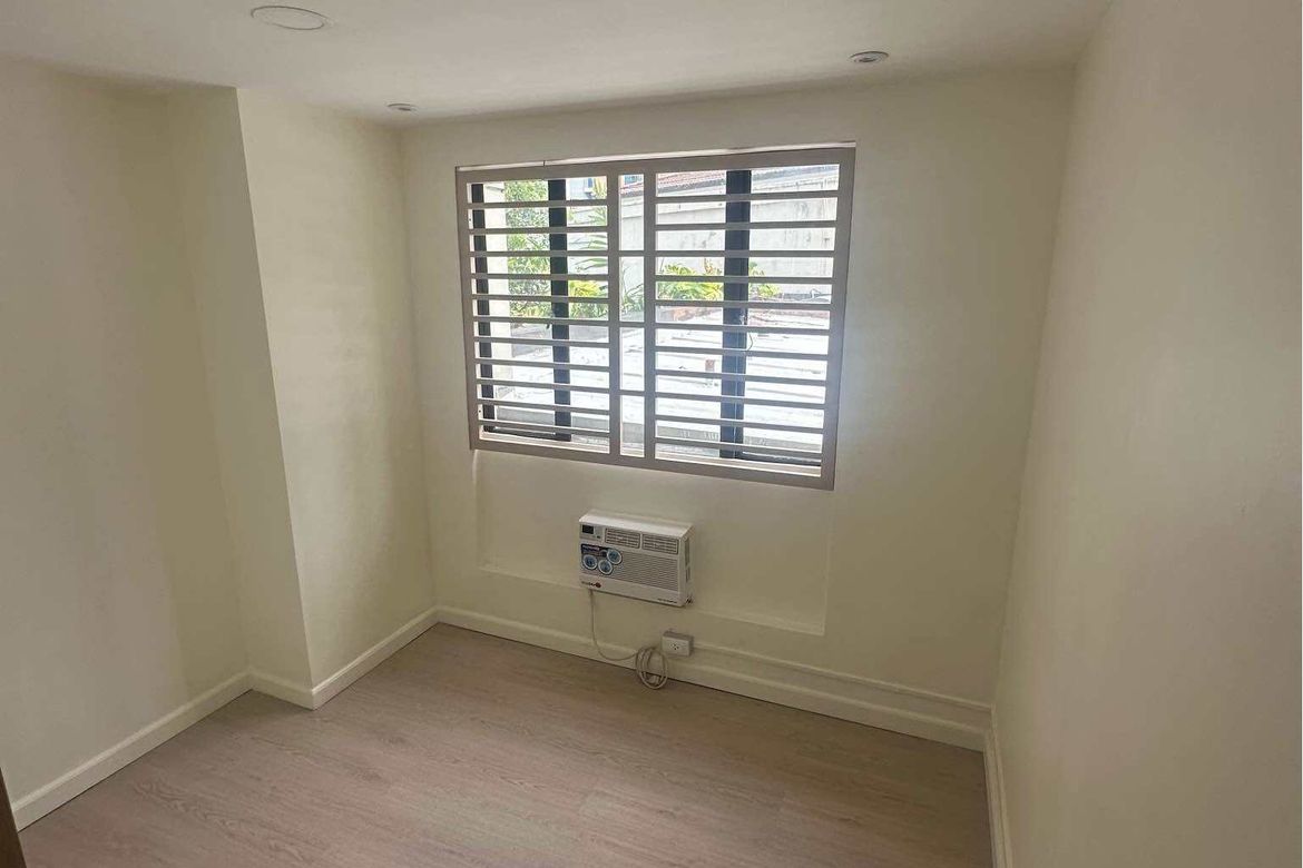 2 Bedroom Condo for Sale in Forbeswood Heights, BGC, Taguig, Metro Manila – photo 5