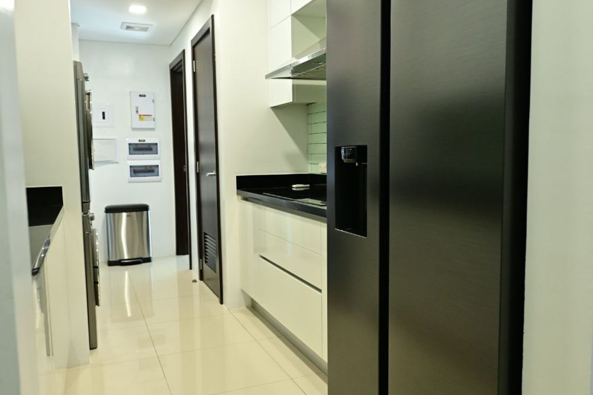 2 Bedroom Condo for Sale in Garden Towers, San Lorenzo, Makati City near MRT-3 Ayala – photo 5