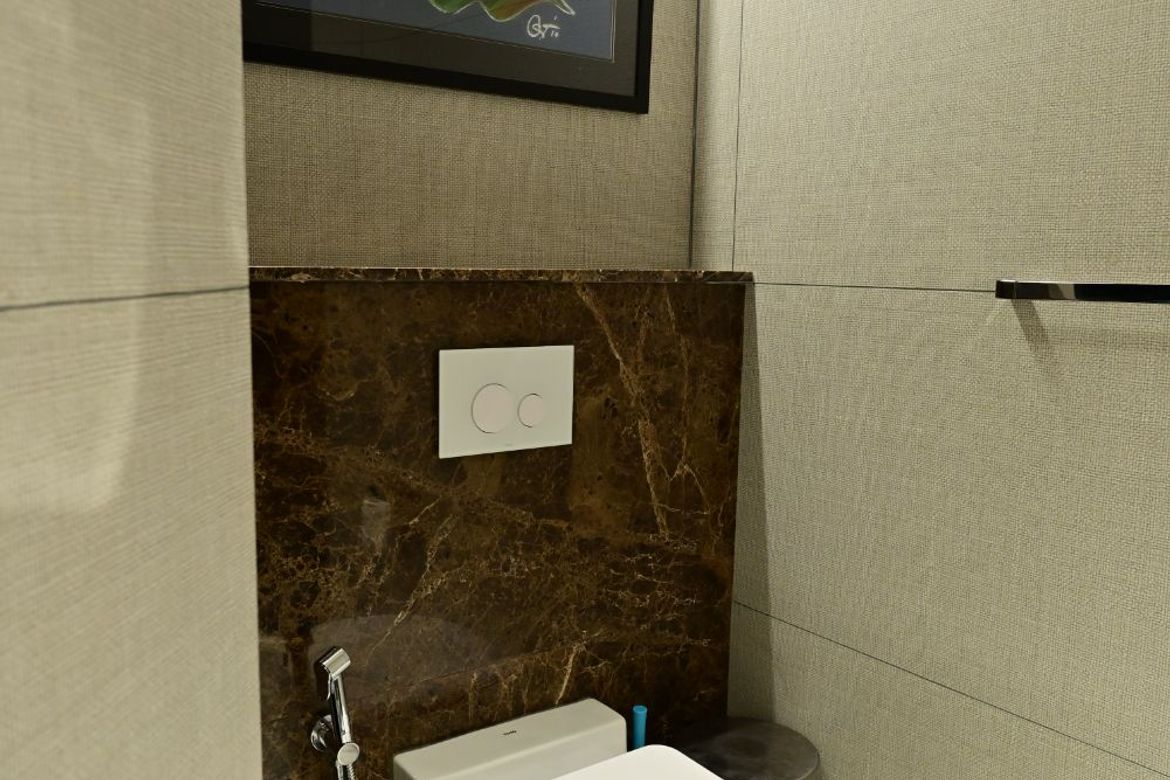 2 Bedroom Condo for Sale in Garden Towers, San Lorenzo, Makati City near MRT-3 Ayala – photo 9