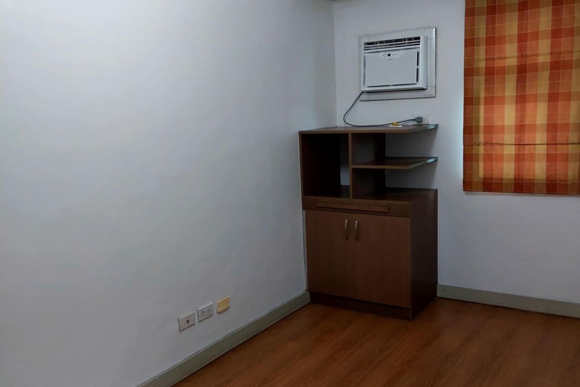 2 Bedroom Condo for Sale in Gateway Garden Heights, Barangka Ilaya, Mandaluyong, Metro Manila near MRT-3 Boni – photo 6
