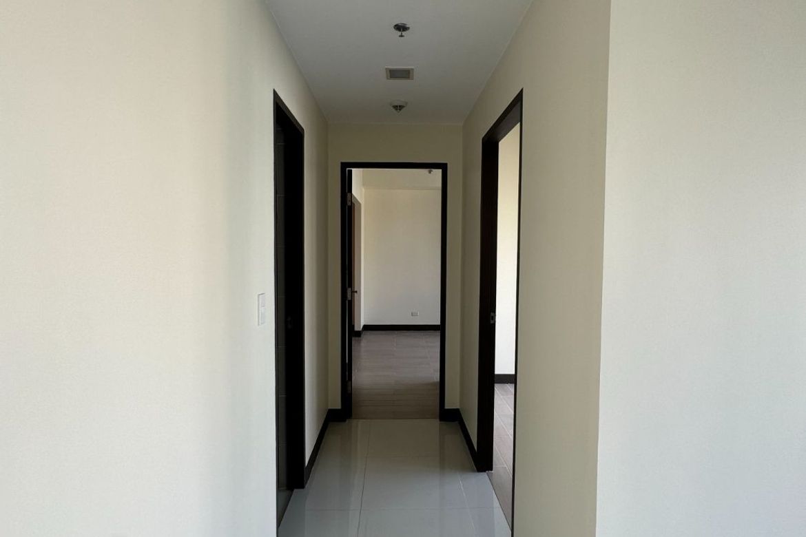 2 Bedroom Condo for Sale in Greenbelt Hamilton, San Lorenzo, Makati City – photo 6