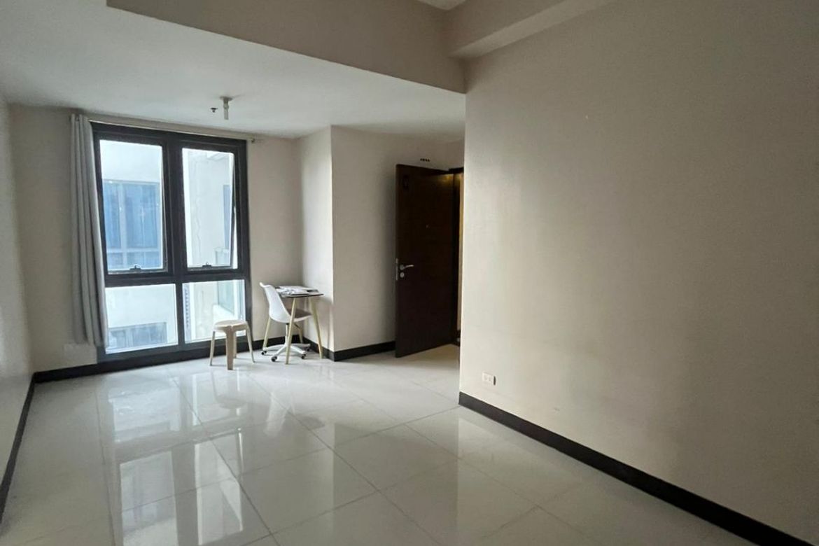 2 Bedroom Condo for Sale in Greenbelt Hamilton, San Lorenzo, Makati, Metro Manila