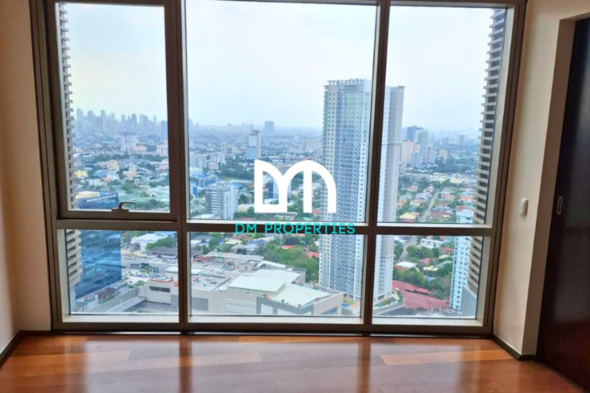 2 Bedroom Condo for Sale in Greenhills, San Juan, Metro Manila near MRT-3 Santolan – photo 3