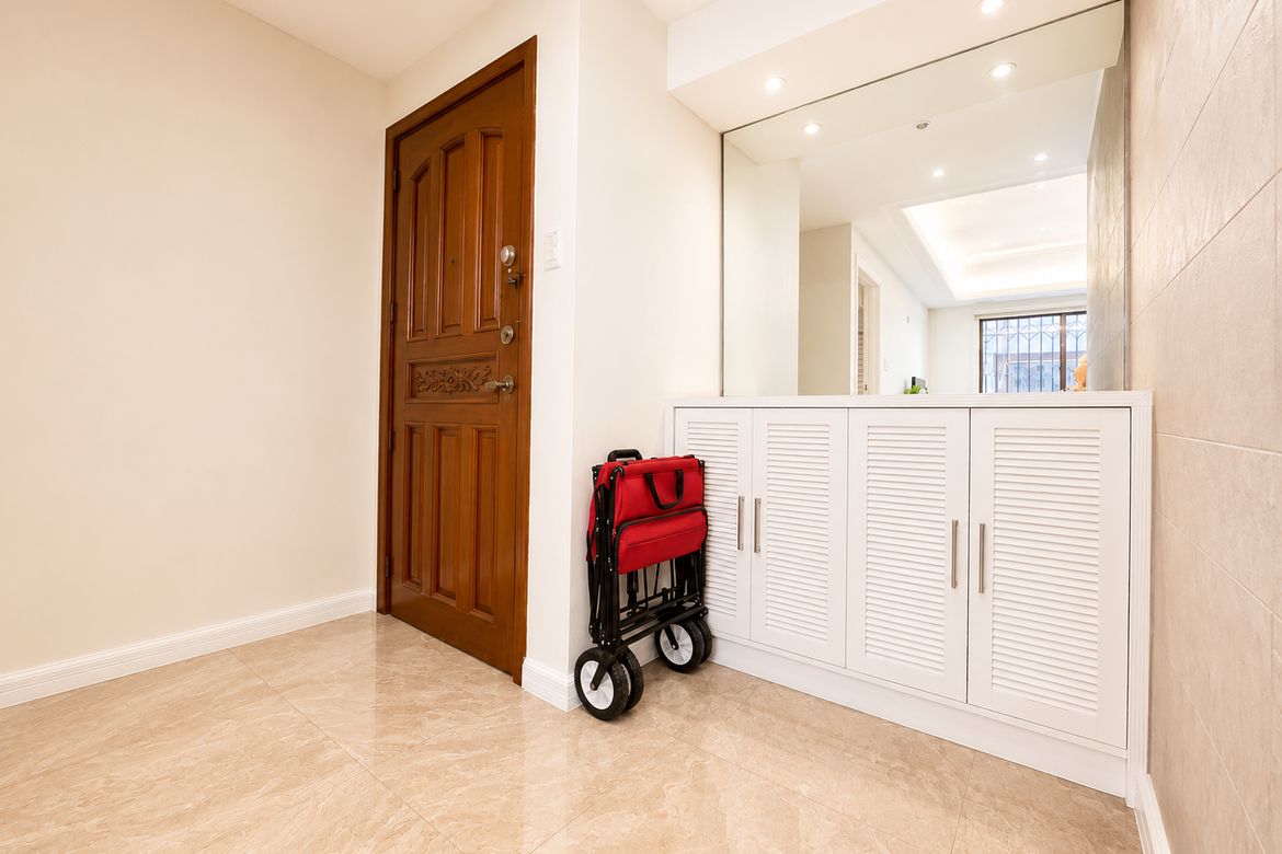 2 Bedroom Condo for Sale in Greenhills, San Juan, Metro Manila near MRT-3 Santolan – photo 5